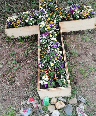 Bild: Steffi Öder Blumenkreuz